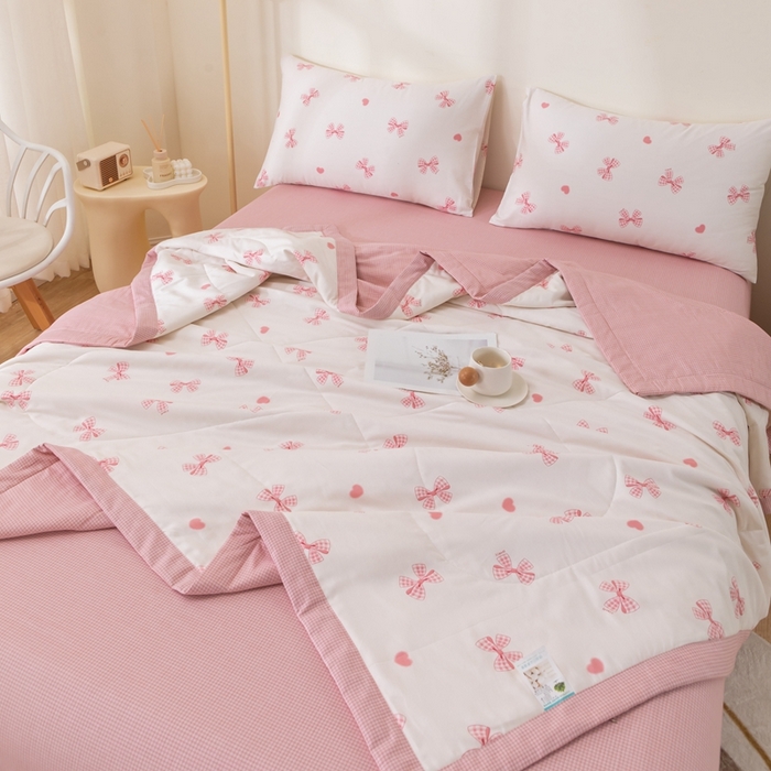 91家纺网 家纺一手货源 找家纺 鑫棉坊 【又降价啦】2025新款全棉A类印花纯棉花夏被可机洗空调被 流光浅梦-米