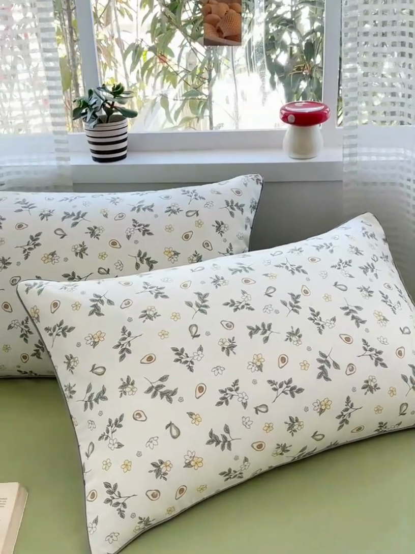 91家纺网 家纺一手货源 找家纺 元元被芯 2025新款40支13372全棉印花全棉隐藏式夹棉枕套 绿意