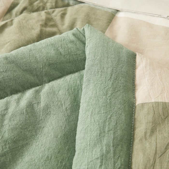 91家纺网 家纺一手货源 找家纺 熙宴 2025新款无印风新疆棉花夏被四件套 绿大格