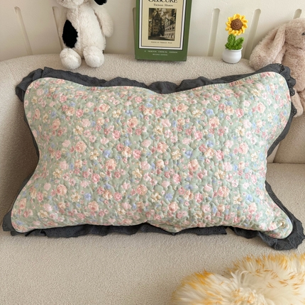 91家纺网 家纺一手货源 找家纺 百寐2025新款全棉夹棉三层加厚大花边韩版枕巾防头油枕头垫 繁华梦