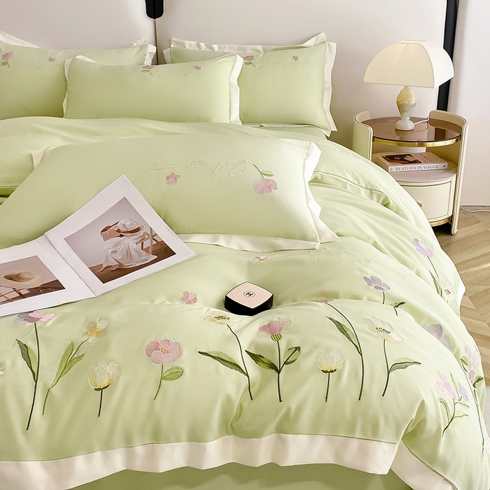 91家纺网 家纺一手货源 找家纺 狂想家 2025亲肤棉重工刺绣系列四件套-花海 花海浅绿