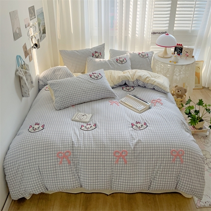 91家纺网 家纺一手货源 找家纺 （总）灰鲸2025新款ins韩系萌趣次元风猫咪蝴蝶结毛巾绣四件套