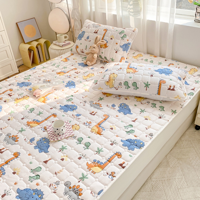 91家纺网 家纺一手货源 找家纺 鸣升家纺 2025新款全棉印花床垫 恐龙仔仔