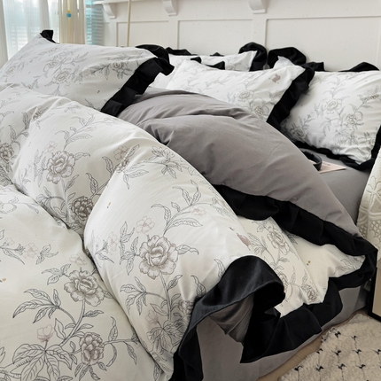 91家纺网 家纺一手货源 找家纺 逸林家纺《原希尔顿逸林》 2025新款法式赫本风水洗棉四件套赫本风-线条花