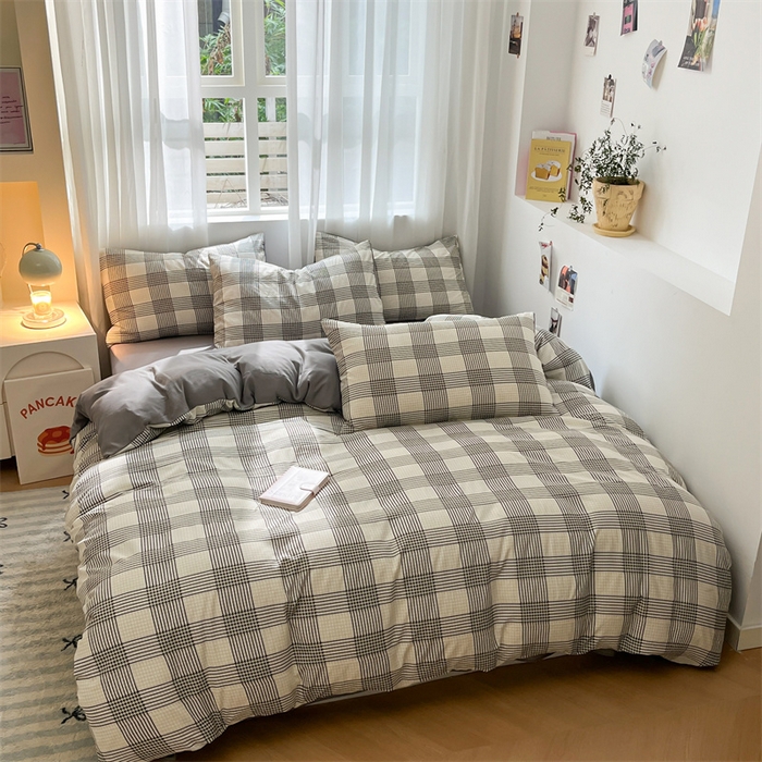 91家纺网 家纺一手货源 找家纺 盛秋家纺 2025新款亲肤格子水洗棉条纹格子四件套【简约风】罗格+中灰