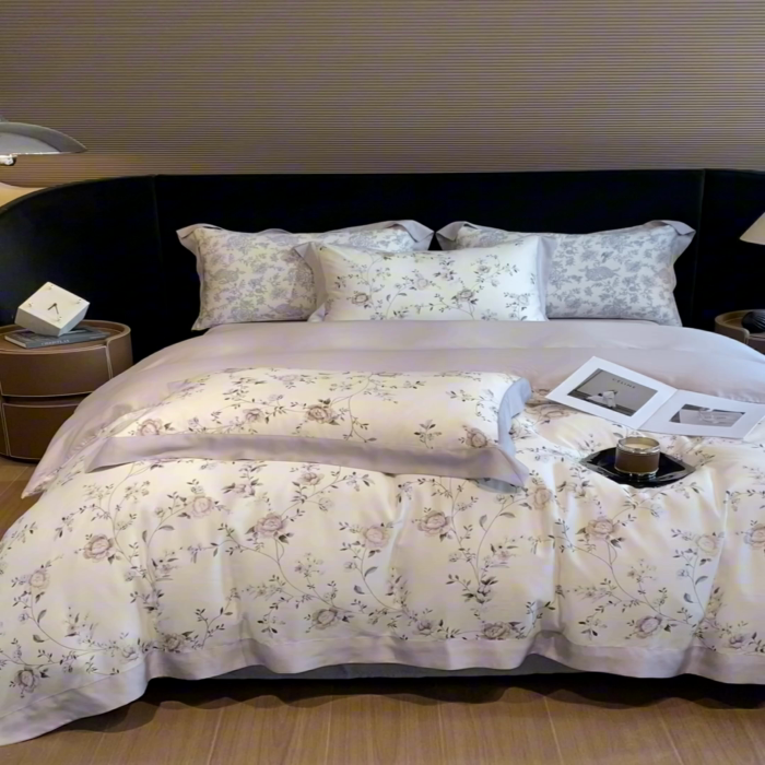 91家纺网 家纺一手货源 找家纺 2025春夏新款简奢款嵌绳莱赛尔数码印花四件套单夏被床笠床单款 情依