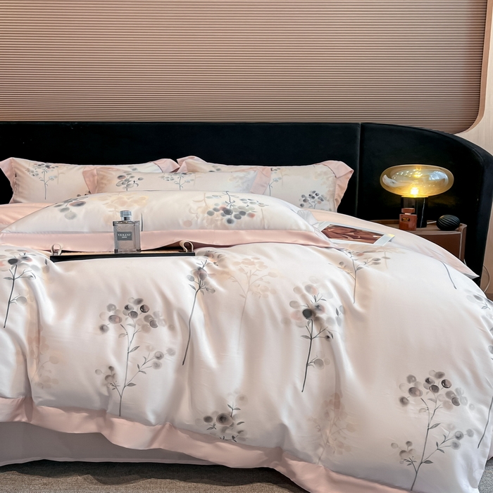 91家纺网 家纺一手货源 找家纺 2025春夏新款简奢款嵌绳莱赛尔数码印花四件套单夏被床笠床单款 浮光落影