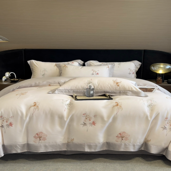 91家纺网 家纺一手货源 找家纺 2025春夏新款简奢款嵌绳莱赛尔数码印花四件套单夏被床笠床单款 遥花