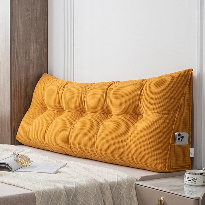 91家纺网 家纺一手货源 找家纺 美达人 2025新款玉米绒三角靠垫 奶酪橙-玉米绒