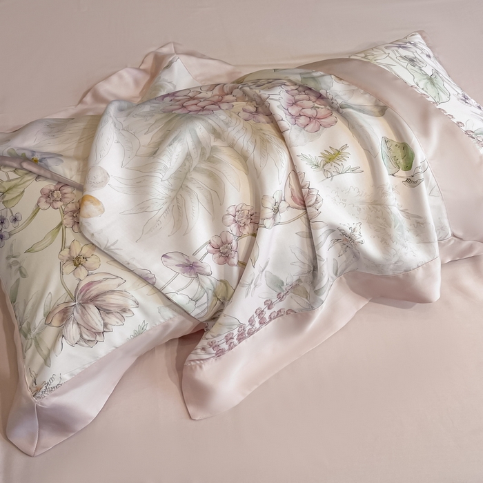 91家纺网 家纺一手货源 找家纺 2025春夏新款简奢款嵌绳莱赛尔数码印花夏被四件套单夏被床笠床单款 繁花枝恋