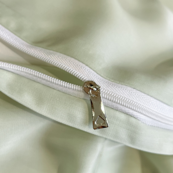 91家纺网 家纺一手货源 找家纺 2025春夏新款简奢款嵌绳莱赛尔数码印花夏被四件套单夏被床笠床单款 念池-绿