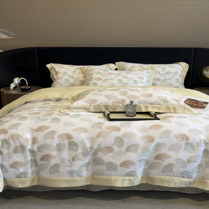 91家纺网 家纺一手货源 找家纺 2025春夏新款简奢款嵌绳莱赛尔数码印花四件套单夏被床笠床单款 林间蜜杏