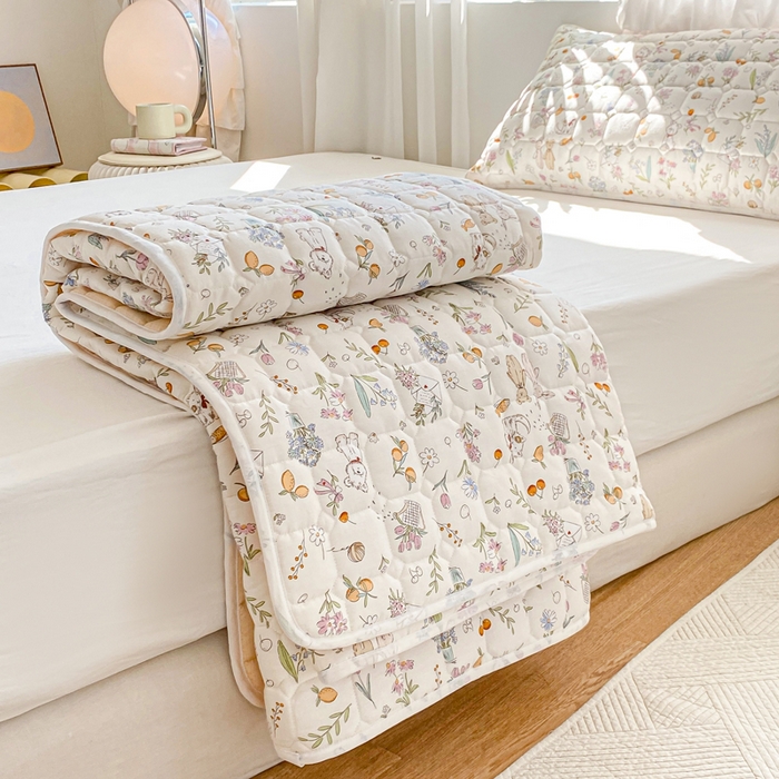 91家纺网 家纺一手货源 找家纺 鸣升家纺 2025新款全棉印花床垫 梦幻物语