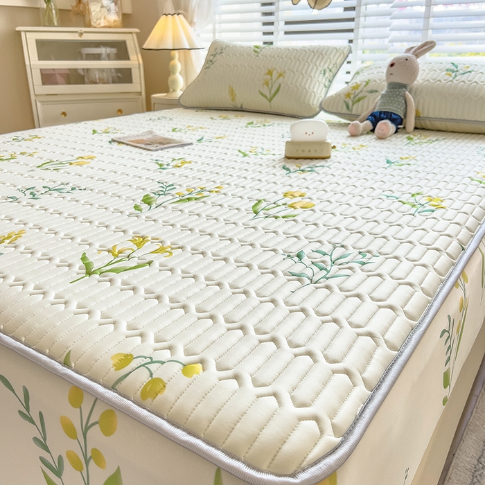 91家纺网 家纺一手货源 找家纺 世纪绒品 2026新款印花卡通床笠款乳胶凉席 郁金香