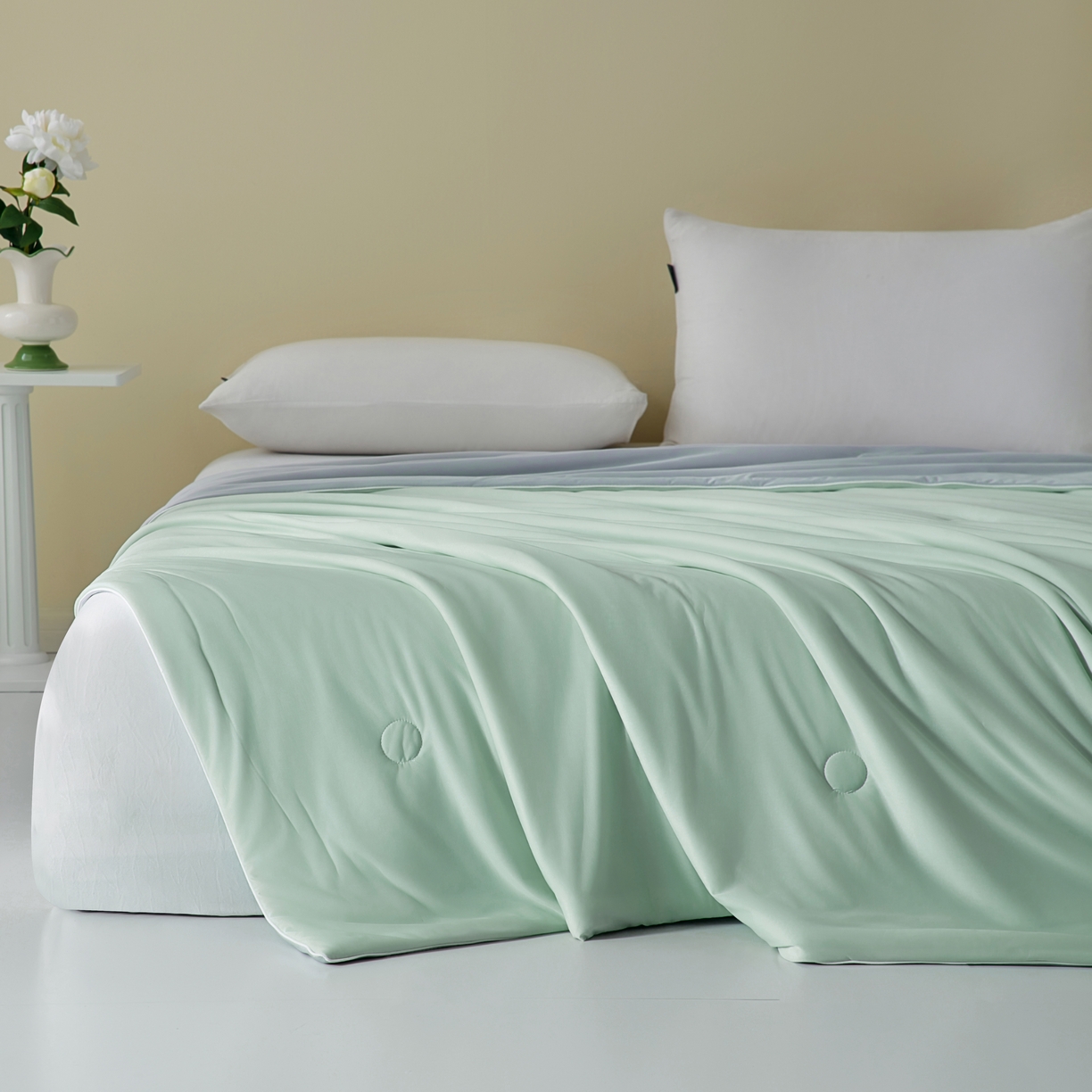 91家纺网 家纺一手货源 找家纺 梦恬佳 2025新款A类凉感丝夏凉被 水绿色