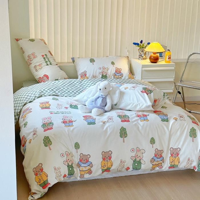 91家纺网 家纺一手货源 找家纺 2025春夏新款全棉小清新卡通碎花学生季三件套四件套 童心