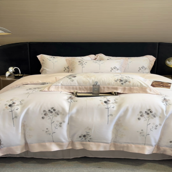 91家纺网 家纺一手货源 找家纺 2025春夏新款简奢款嵌绳莱赛尔数码印花四件套单夏被床笠床单款 浮光落影