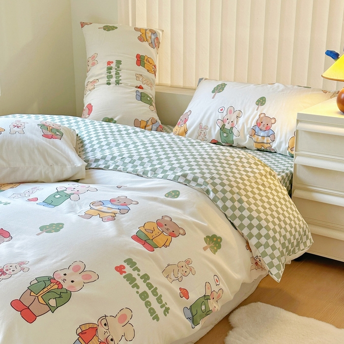 91家纺网 家纺一手货源 找家纺 2025春夏新款全棉小清新卡通碎花学生季三件套四件套 童心