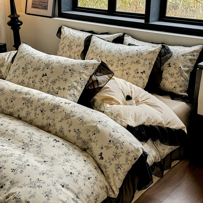 91家纺网 家纺一手货源 找家纺 宅家居 2025新款爆款轻法式赫本风复古印花13372纯棉四件套韩式黑色花边40支全棉三件套 蝴蝶结