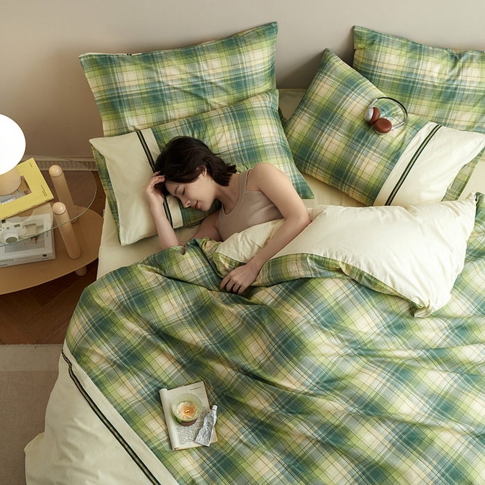 91家纺网 家纺一手货源 找家纺 安莱生活 2025新款全棉日式侘寂风条格系列四件套 纬渡