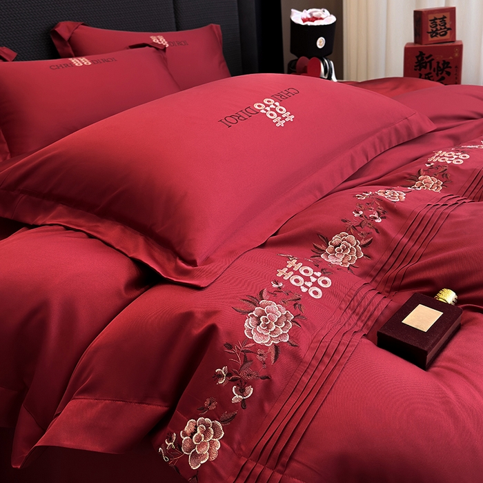 91家纺网 家纺一手货源 找家纺 （总）奥汀洛家纺  2025新款亲肤棉高精密刺绣婚庆四件套-花田喜事