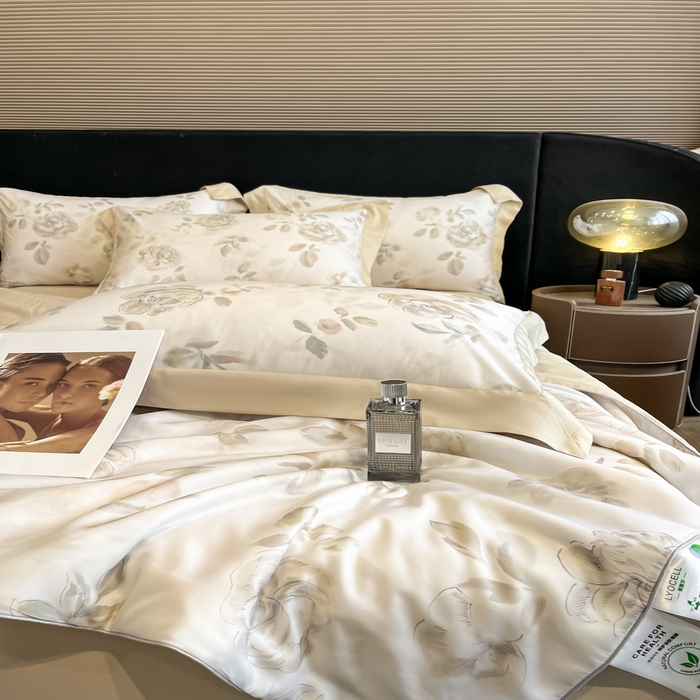 91家纺网 家纺一手货源 找家纺 2025春夏新款简奢款嵌绳莱赛尔数码印花夏被四件套单夏被床笠床单款 蔓艺