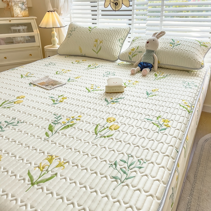 91家纺网 家纺一手货源 找家纺 世纪绒品 2026新款印花卡通床笠款乳胶凉席 郁金香