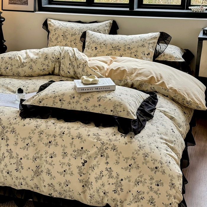 91家纺网 家纺一手货源 找家纺 宅家居 2025新款爆款轻法式赫本风复古印花13372纯棉四件套韩式黑色花边40支全棉三件套 蝴蝶结