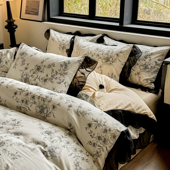 91家纺网 家纺一手货源 找家纺 宅家居 2025新款爆款轻法式赫本风复古印花13372纯棉四件套韩式黑色花边40支全棉三件套 米娅