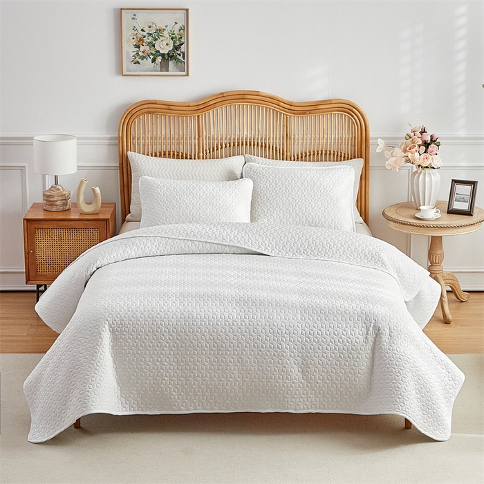 91家纺网 家纺一手货源 找家纺 温宁家纺 2025新款枕套 花瓣白色