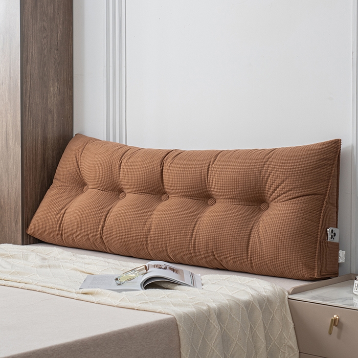 91家纺网 家纺一手货源 找家纺 美达人 2025新款玉米绒三角靠垫 焦糖棕-玉米绒