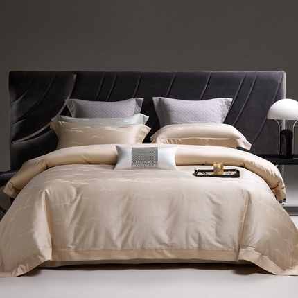 榻尚家居 2025新款天丝棉提花加绣花工艺款床品四件套-山岚夏梦 山岚夏梦  香槟金