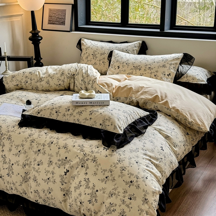 91家纺网 家纺一手货源 找家纺 （总）宅家居 2025新款爆款轻法式赫本风复古印花13372纯棉四件套韩式黑色花边40支全棉三件套