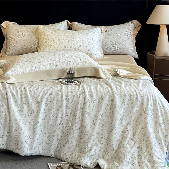 91家纺网 家纺一手货源 找家纺 2025春夏新款简奢款嵌绳莱赛尔数码印花夏被四件套单夏被床笠床单款 漫语佳人 米