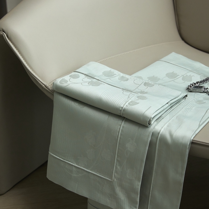 91家纺网 家纺一手货源 找家纺 淳绵家居 2025新款50*50S长绒棉贡缎提花手工立体埋绳工艺四件套（礼盒包装）曼丽（苹果绿）