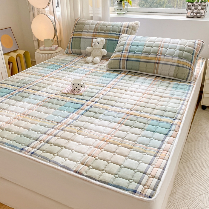 91家纺网 家纺一手货源 找家纺 鸣升家纺 2025新款全棉印花床垫 卡卢奥-绿