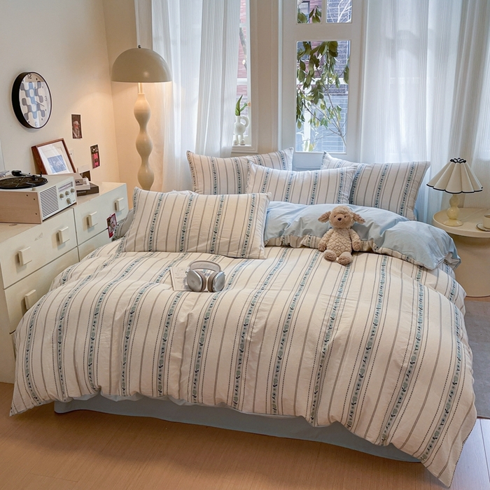 91家纺网 家纺一手货源 找家纺 （总）莱茵家居 2025春夏新款A类田园风小碎花色织钩花全棉四件套-沐阳系列