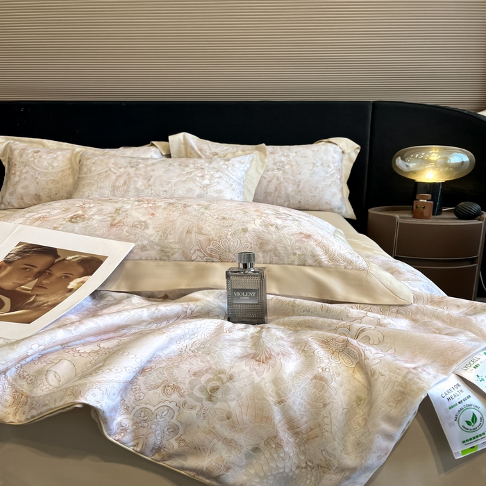 91家纺网 家纺一手货源 找家纺 2025春夏新款简奢款嵌绳莱赛尔数码印花夏被四件套单夏被床笠床单款 春旭恋曲