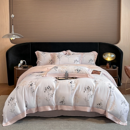 91家纺网 家纺一手货源 找家纺 2025春夏新款简奢款嵌绳莱赛尔数码印花四件套单夏被床笠床单款 浮光落影