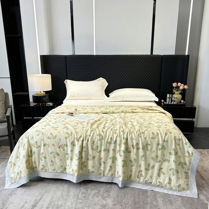 91家纺网 家纺一手货源 找家纺 （总）薇玛仕2025 茶小纤60S长绒棉印花镂空款蚕丝夏凉被空调被