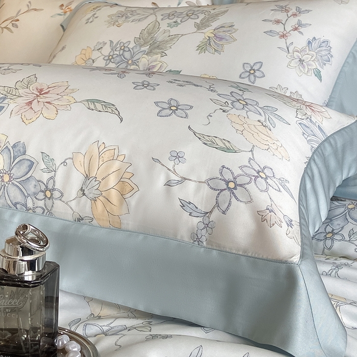 91家纺网 家纺一手货源 找家纺 2025春夏新款简奢款嵌绳莱赛尔数码印花夏被四件套单夏被床笠床单款 春日蜜糖 兰 