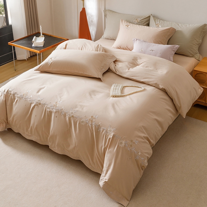 91家纺网 家纺一手货源 找家纺 艾莱家纺 2025新款A类水洗棉加厚绣花四件套-栀夏 栀夏-格林棕