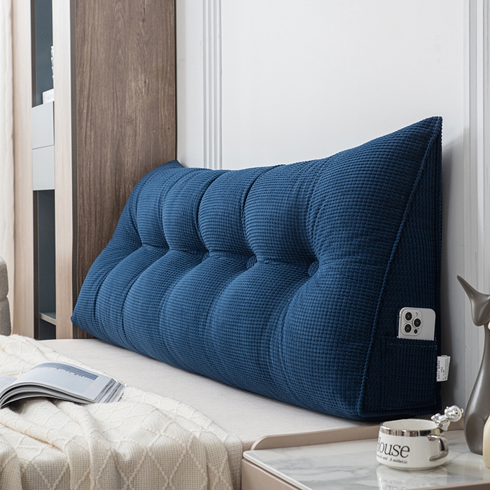 91家纺网 家纺一手货源 找家纺 美达人 2025新款玉米绒三角靠垫 柏林蓝-玉米绒
