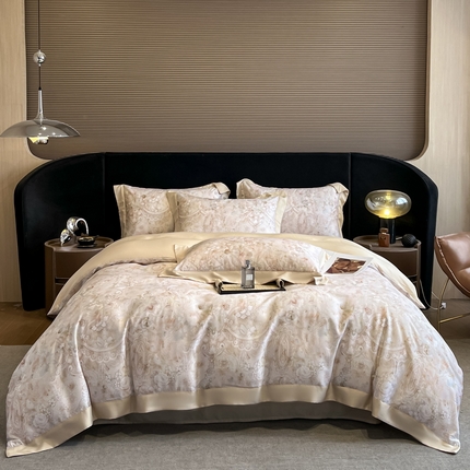 91家纺网 家纺一手货源 找家纺 2025春夏新款简奢款嵌绳莱赛尔数码印花四件套单夏被床笠床单款 春旭恋曲