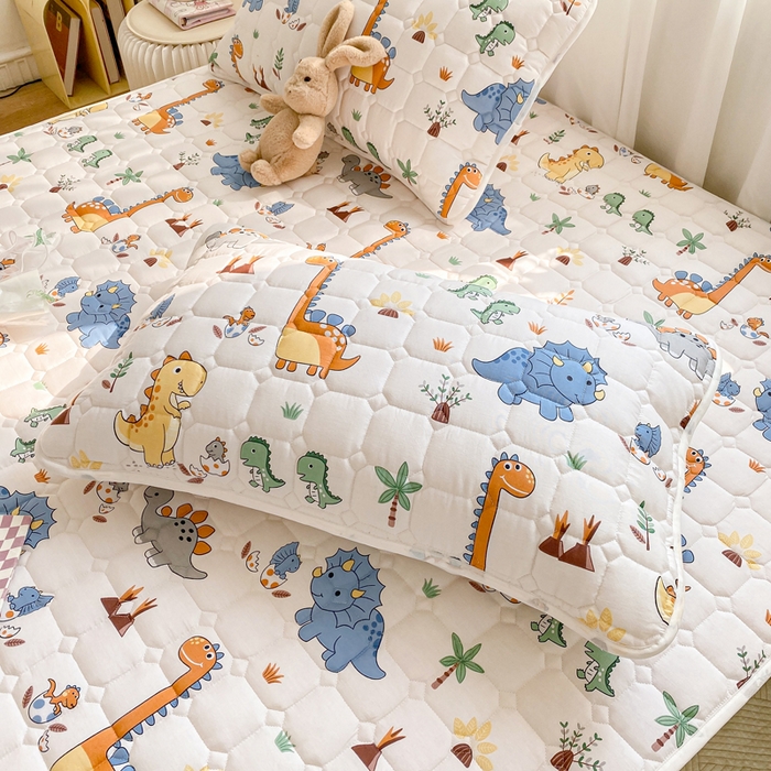 91家纺网 家纺一手货源 找家纺 鸣升家纺 2025新款全棉印花床垫 恐龙仔仔