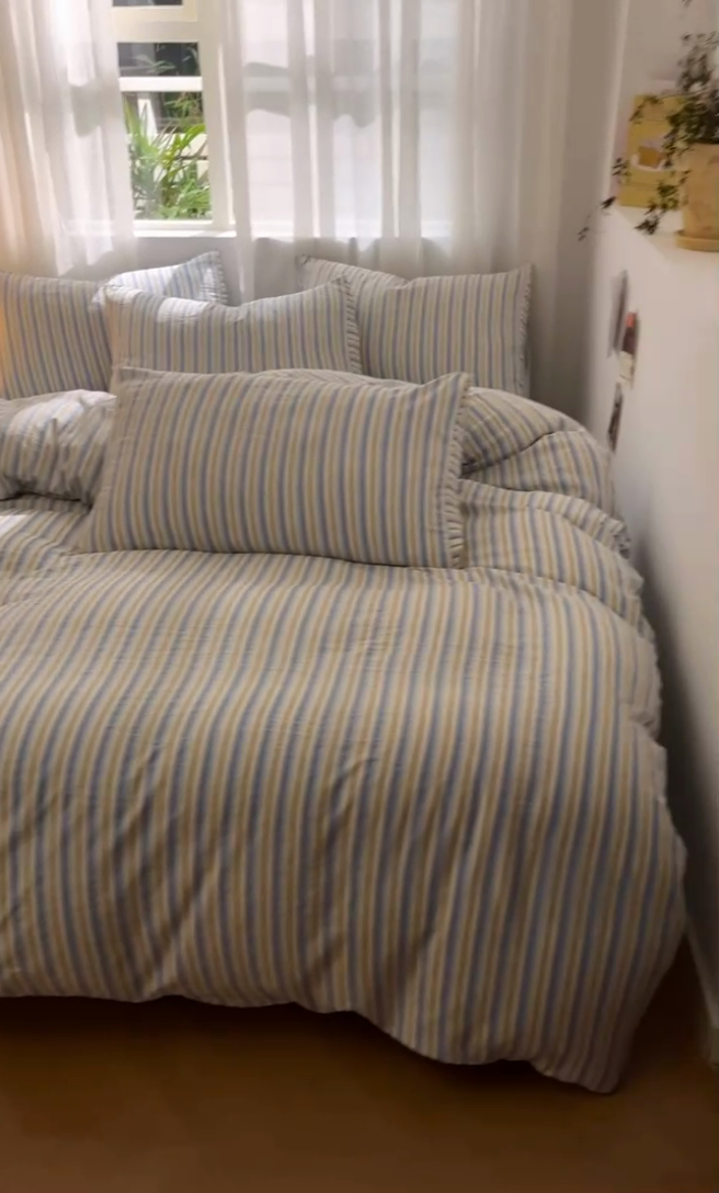 91家纺网 家纺一手货源 找家纺 盛秋家纺 2025新款亲肤格子水洗棉条纹格子四件套【简约风】蓝苏条+天空蓝