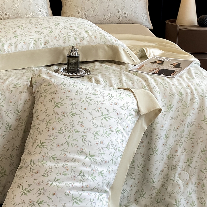 91家纺网 家纺一手货源 找家纺 2025春夏新款简奢款嵌绳莱赛尔数码印花夏被四件套单夏被床笠床单款 漫语佳人 米