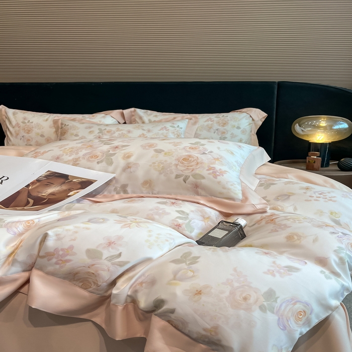 91家纺网 家纺一手货源 找家纺 2025春夏新款简奢款嵌绳莱赛尔数码印花四件套单夏被床笠床单款 念池-粉 