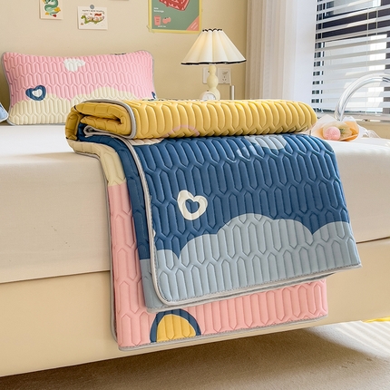 91家纺网 家纺一手货源 找家纺 （总）世纪绒品 2026新款凉感丝印花款乳胶凉席