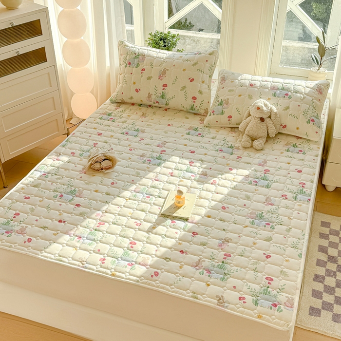 91家纺网 家纺一手货源 找家纺 鸣升家纺 2025新款全棉印花床垫 精灵小兔